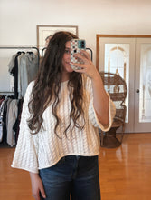 Load image into Gallery viewer, Ivory 3/4 Sleeve Sweater
