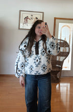 Load image into Gallery viewer, Sherpa Half-Zip
