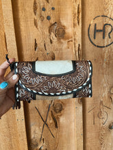 Load image into Gallery viewer, Sunflower Wallet/Wristlet
