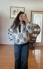 Load image into Gallery viewer, Sherpa Half-Zip
