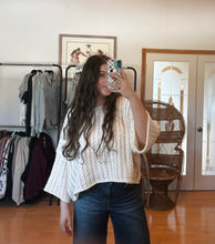 Load image into Gallery viewer, Ivory 3/4 Sleeve Sweater
