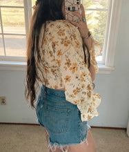 Load image into Gallery viewer, Marigold Floral Top
